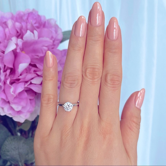 Sparkling Divine 7mm Round CZ Stone Solitaire Engagement Ring Silver Band 7.5 /8 - Picture 1 of 16